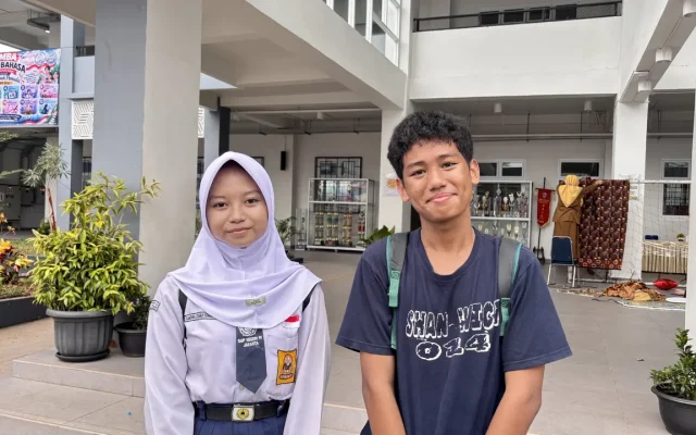 Kebahagiaan Siswa SMPN 91 Jakarta Belajar di Gedung Baru