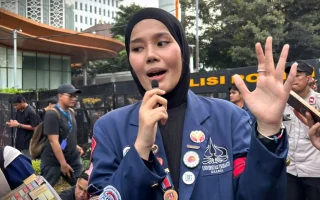 Ketua BEM FH Trisakti Zahra Sampaikan 3 Tuntutan Demo