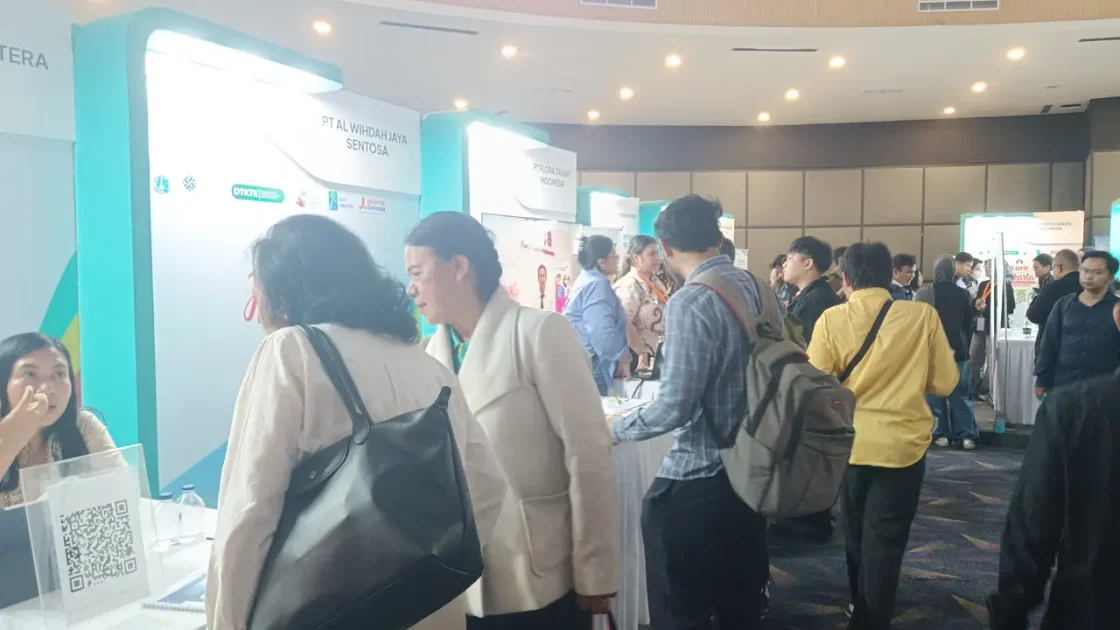 Perjuangan Eva Cari Kerja, Tolak Menyerah Lewat Bisnis Kue