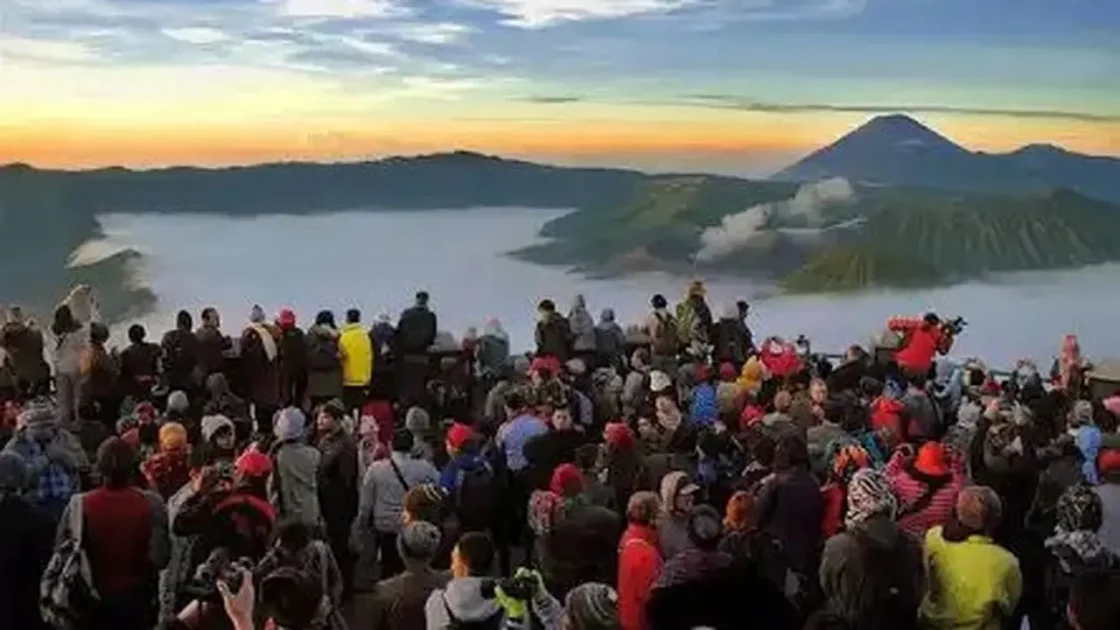 Akses Penanjakan Bromo Dibuka Lagi, Simak Aturannya