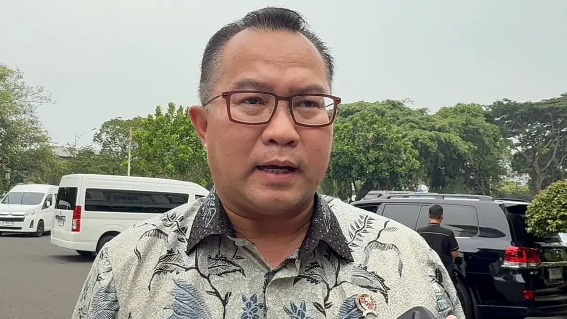 Prabowo Panggil Kepala BRIN Laporkan Riset Karhutla