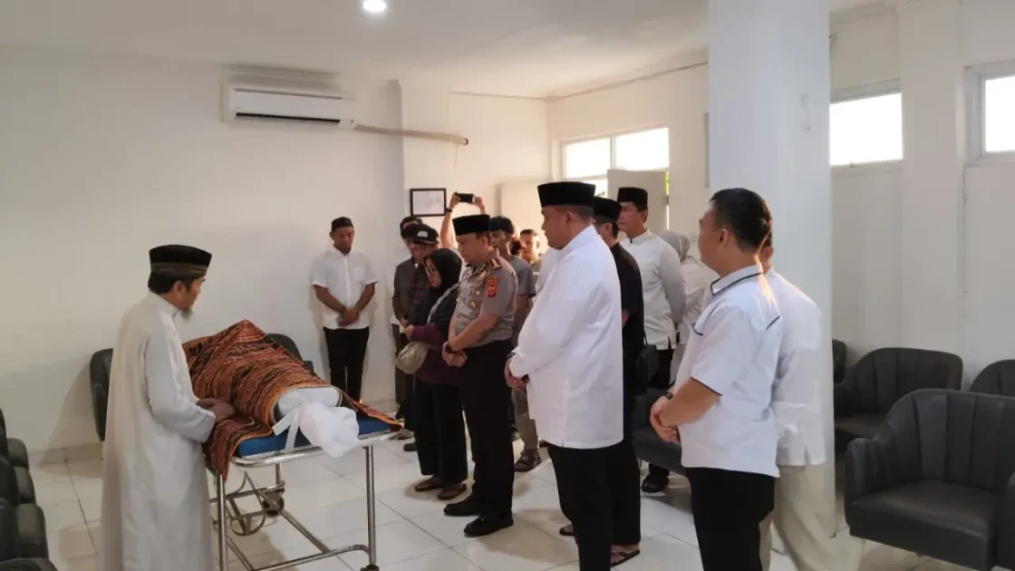 Polisi Usut Kematian Suporter Usai Laga di Pakansari