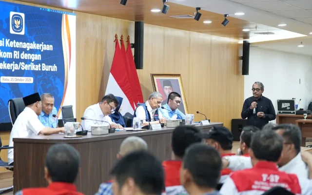 Kabakom Janji Teruskan Aspirasi Buruh Soal UMP hingga PHK ke Presiden