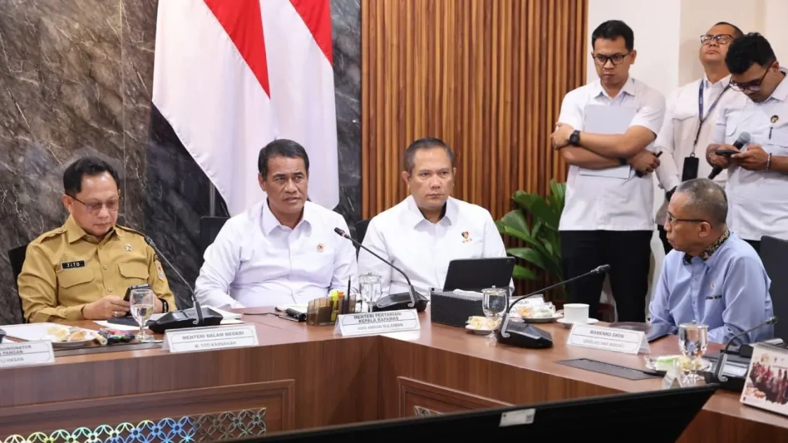 Mentan Sebut Harga Telur Turun Usai Koordinasi Polisi