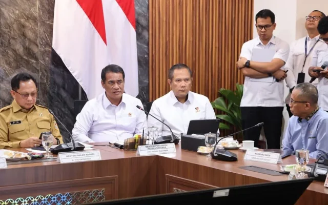 Mentan Sebut Harga Telur Turun Usai Koordinasi Polisi