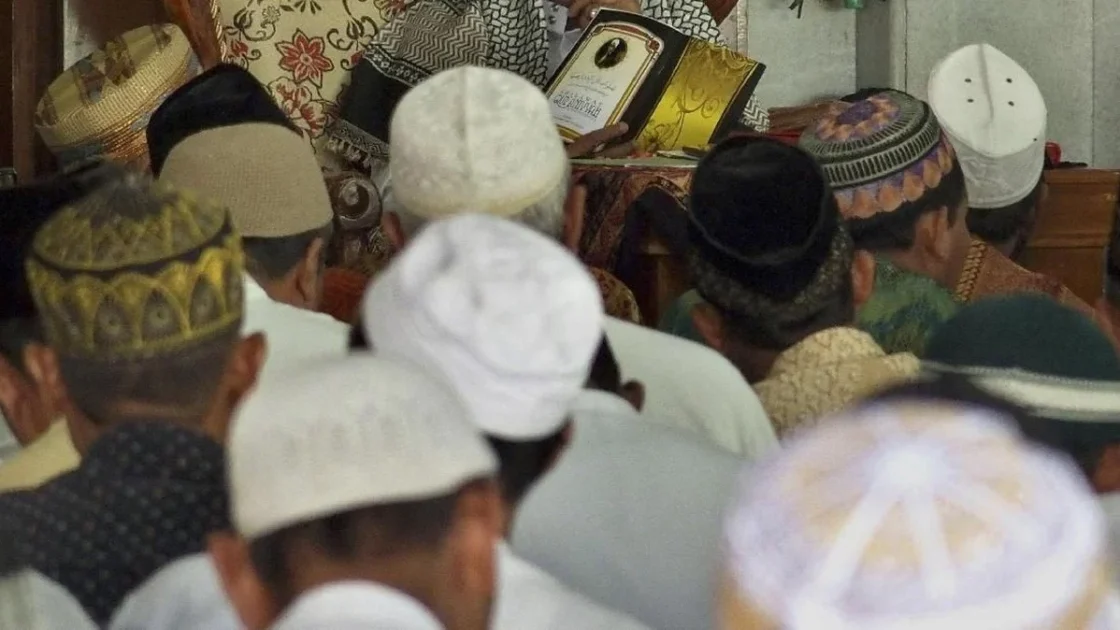 Pria di Bangkalan Mengaku Imam Mahdi, Tipu Korban Rp1,3 Miliar