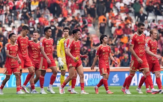 Shin Tae-yong Puji Suporter Usai Persija Menang 5-1 Lawan Arema