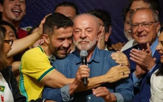 Lula da Silva Kembali Pimpin Brasil, Catat Sejarah Baru