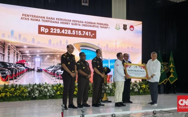 Kejagung Serahkan Dana Ganti Rugi Korban Indosurya Rp229 Miliar