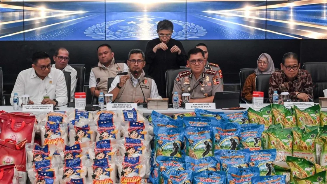 Bareskrim Bongkar 5 Merek Beras Fortifikasi Bodong