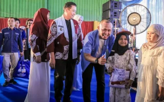 Pemkot Pekanbaru Salurkan Seragam Sekolah Gratis Rp12,4 M