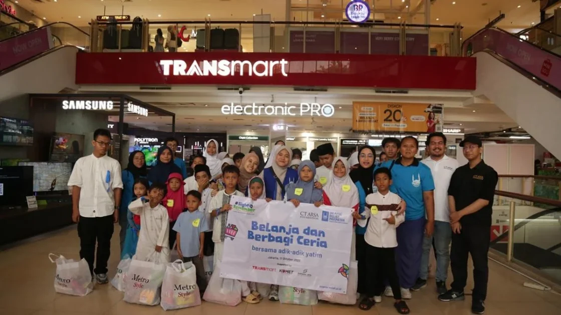 CT ARSA dan Islamic Relief Bahagiakan Anak Yatim