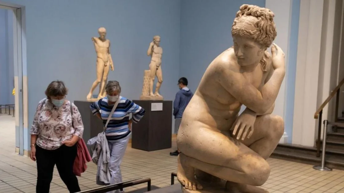 Mengapa Aphrodite Jadi Dewi Cinta yang Kontroversial?