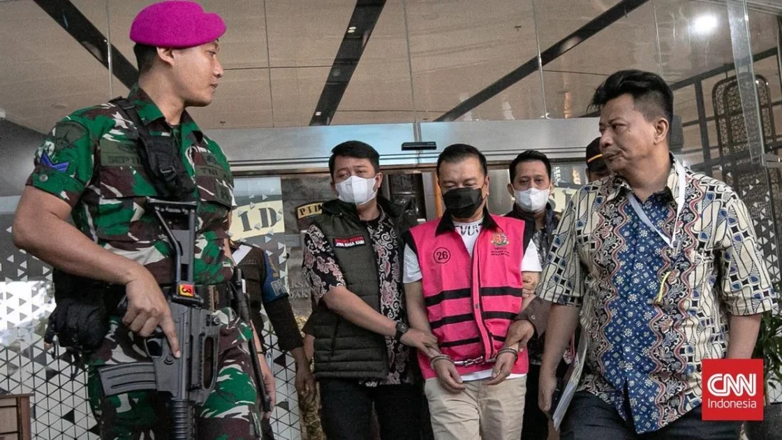Hakim Perintahkan Jaksa Lanjut Perkara Don Ritto-Nurman
