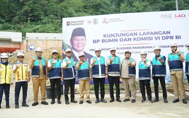 Donny Oskaria dan Andre Rosiade Tinjau Flyover Sitinjau Lauik