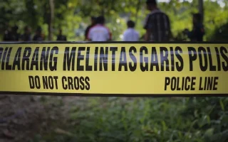 Lubang Misterius dan Serpihan Logam Ditemukan di Madiun