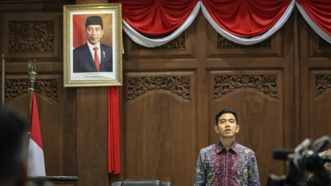 Polemik Ijazah Wapres Gibran dan Langkah DPR