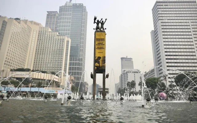 Greenpeace Protes Isu Iklim di Bundaran HI, Ini Respons Pemerintah