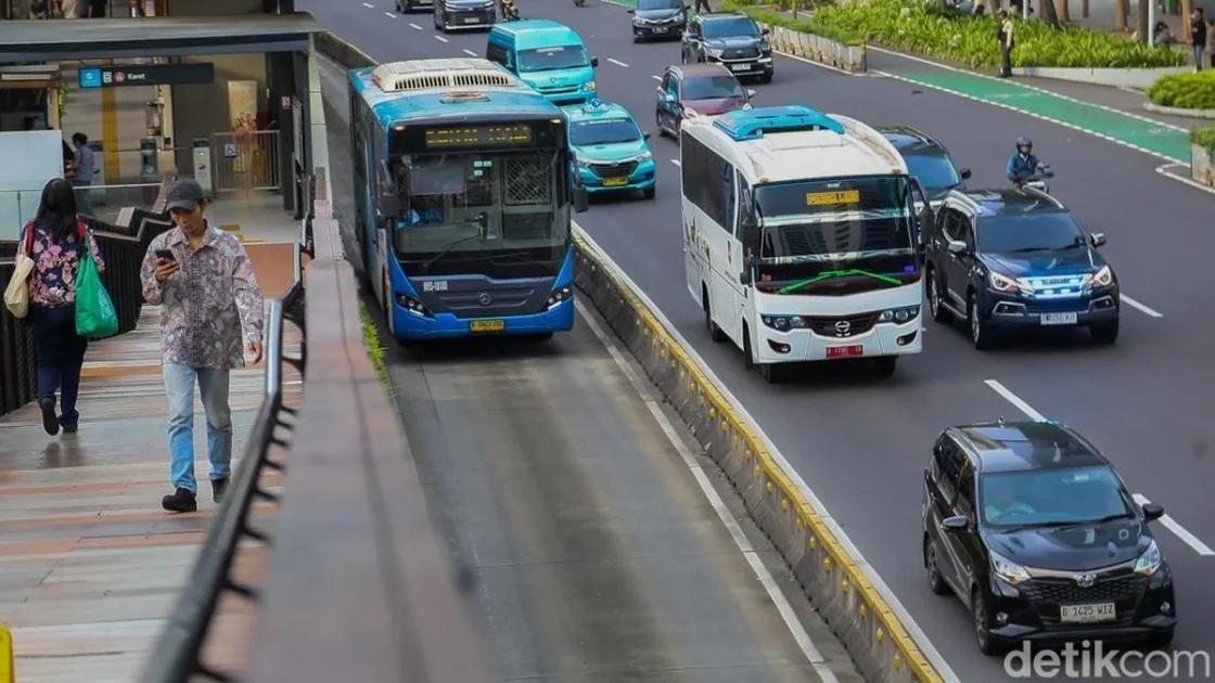 20 Rute Transjakarta Terdampak Macet, 6 Dihentikan Sementara