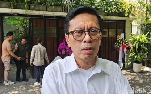 Relawan Gibran Balas Hasto Soal Polemik Ijazah Wapres