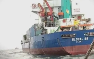 TNI AL Amankan Kapal MV Global 88 Pembawa Rokok ke Malaysia