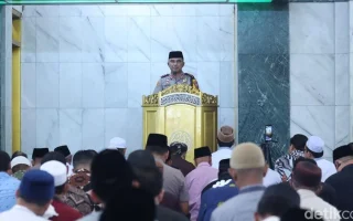 Kapolda Jatim Gelar Jumat Keliling Sampaikan Pesan Kamtibmas