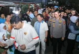 Polda Metro Salurkan 1.000 Sembako di Kampung Ambon Jakbar
