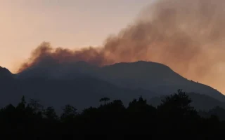 Karhutla Gunung Lawu Membesar Menuju Puncak Hargo Dalem