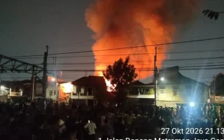 Kebakaran Rumah di Menteng Jaya Jakpus, 20 Damkar Dikerahkan