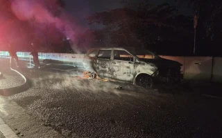 Minibus Terbakar di Tol Jagorawi Diduga Korsleting