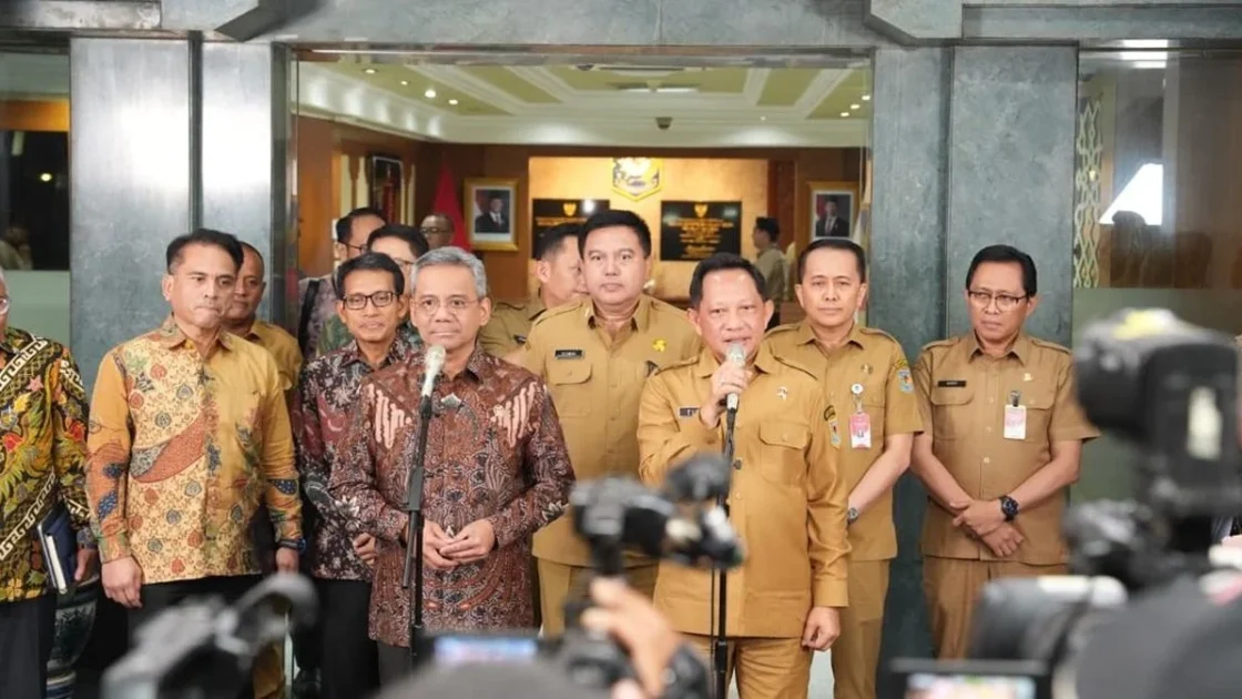Mendagri dan Menkeu Pastikan Dana Rehab Sumatra