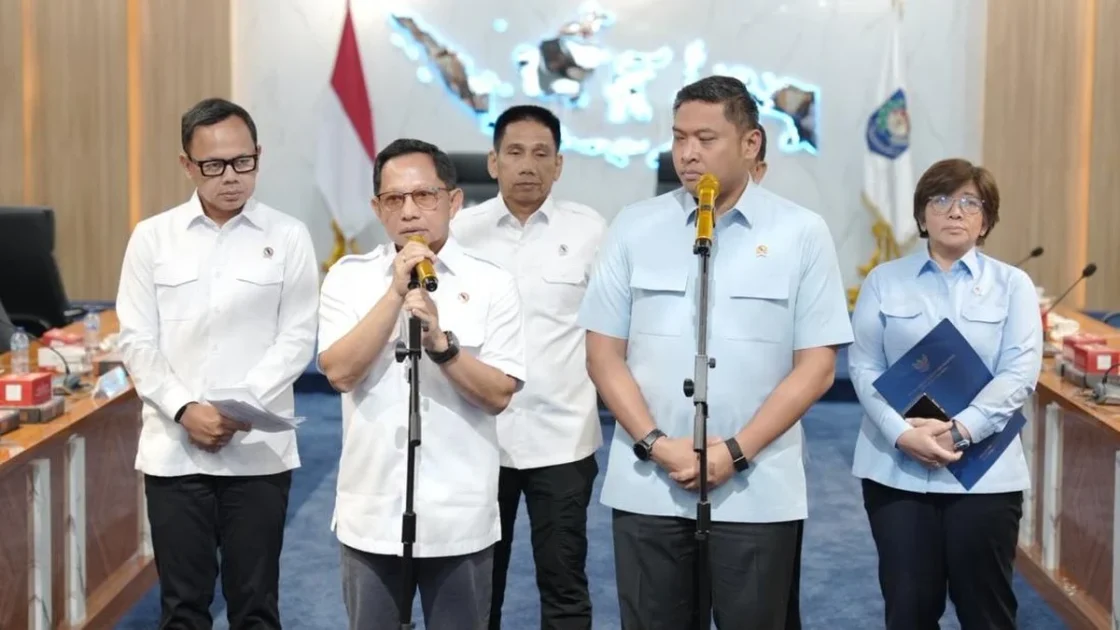Mendagri Desak Daerah Segera Bentuk Satgas Makan Bergizi Gratis