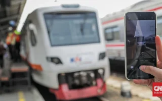 Video Viral Ledakan dan Percikan Api KRL di Jakarta Kota