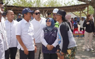 Trenggono Tinjau Kampung Nelayan Merah Putih di Jember