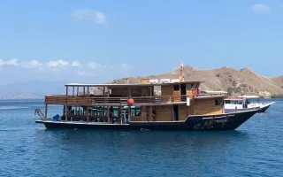 Penutupan Sementara 5 Perairan TN Komodo untuk SAR KM Feronia