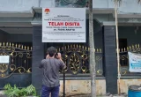 Suami Fadia Arafiq Temui Jokowi Saat Rumah Digeledah KPK