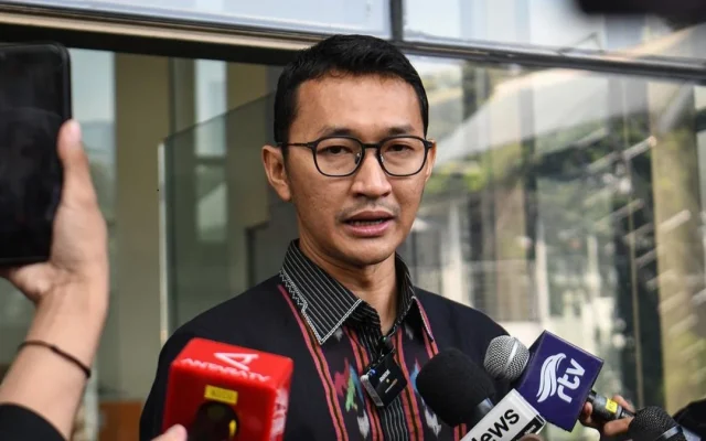 KPK Sita Dokumen dari Kantor Djarum dan Bea Cukai Kudus