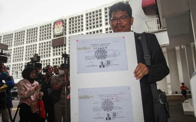Bonatua Gugat Ijazah Jokowi di PN Jakpus, Putusan 11 November