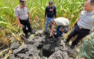 Lubang Misterius Muncul di Madiun Usai Suara Dentuman Keras