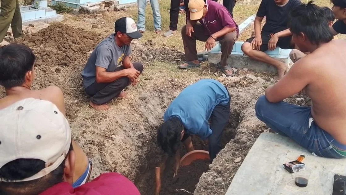 Makam 41 Tahun di Bekasi Dipindah karena Ejekan Pilkades