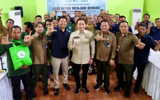 Ibas Dorong Hilirisasi Getah Pinus di Ponorogo