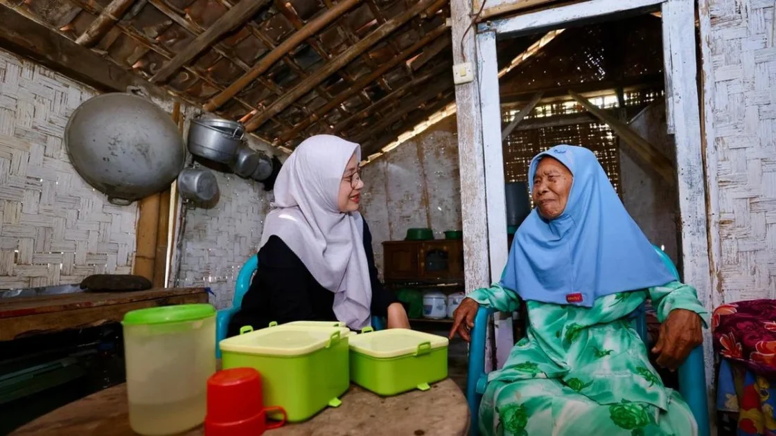 Rantang Kasih Banyuwangi, Lansia Miskin Dapat Makan Tiap Pagi