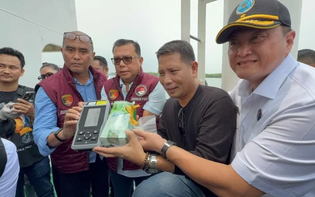 Polri-BNN Tangkap 8 Tersangka Selundupkan 1 Ton Ketamin