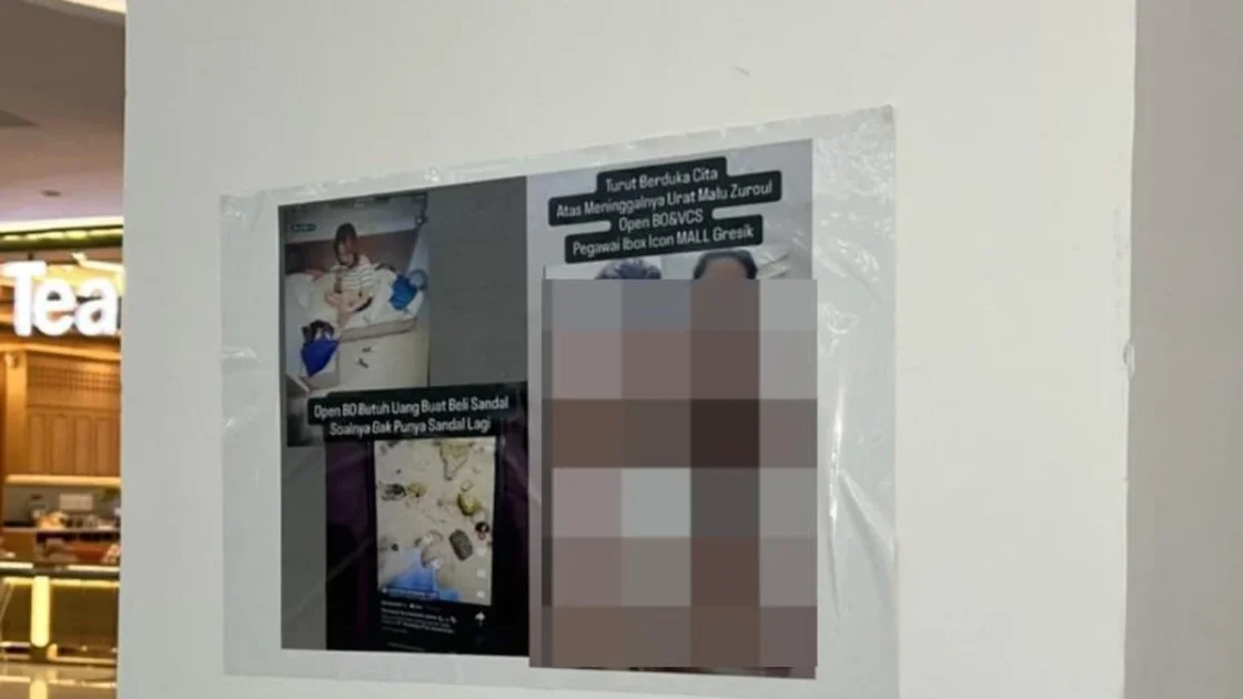 Poster Wanita Bugil di Mal Gresik, Diduga Masalah Selingkuh