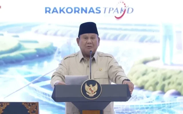 Prabowo Cari Dedi Mulyadi di Rakornas TPAKD: Yang Paling Dekat Malah Tak Hadir