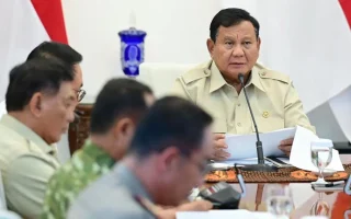 Prabowo Minta Perusahaan Buat Embung Cegah Karhutla