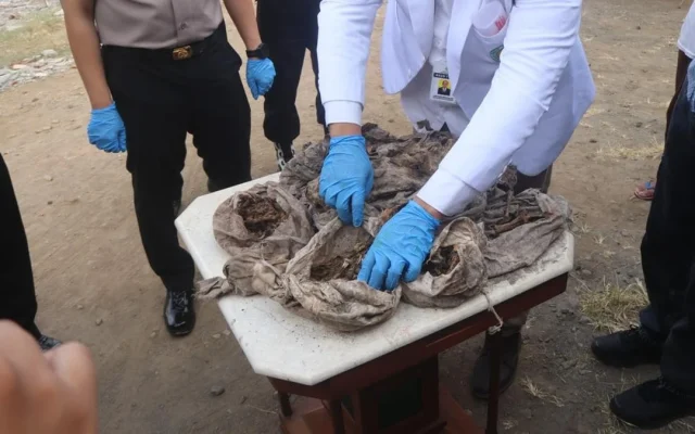 Polisi Selidiki Temuan Puluhan ‘Pocong’ Berisi Tulang di Magelang
