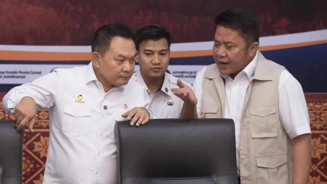Penyemaian Dry Ice di Palembang Terkendala Kabut Asap Tebal