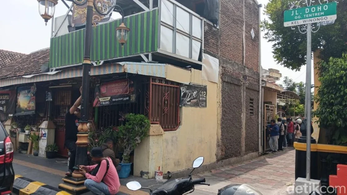 Sosok Dini dan Anaknya yang Dibunuh Dwi Bagus di Madiun