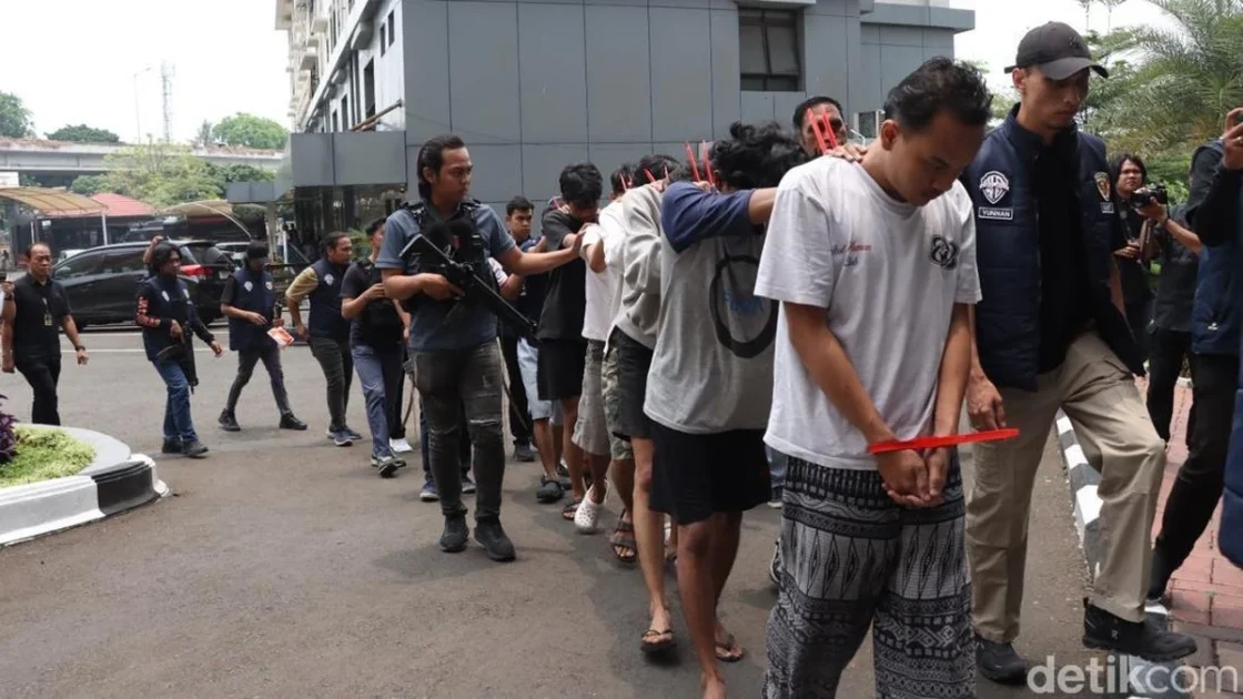 19 Orang Ditangkap Terkait Tawuran Maut di Kebon Jeruk Jakbar